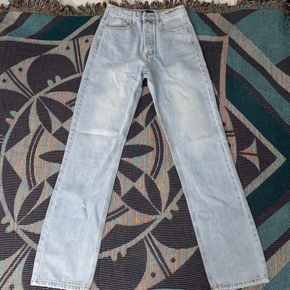 SHEIN BASICS Zipper Fly Boyfriend Jeans